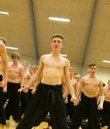 athletic-looking boys 5a27987f5bfd7.jpg