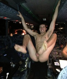 crazy, funny and naked 5a2aa134e2693.jpg