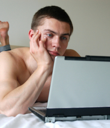 I play with the computer 5a2b961337ae7.jpg