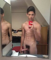 selfies boys 5a2d96adb4fae.jpg