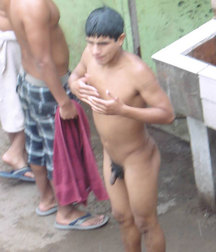 photographed secretly 5a2f612f711bd.jpg