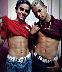 beautiful straight guys 5a31546c4cc86.jpg