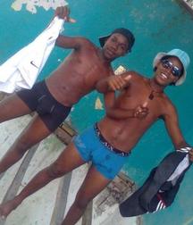 beautiful straight guys 5a315474007ac.jpg