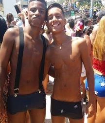 beautiful straight guys 5a3154755af52.jpg