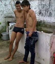 beautiful straight guys 5a31547763667.jpg