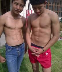 beautiful straight guys 5a31547a3def7.jpg