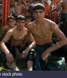 the traditional Turkish wrestler 5a32dcacd6fb4.jpg
