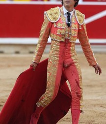 the torero's sensuality 5a33f7ce46ffb.jpg