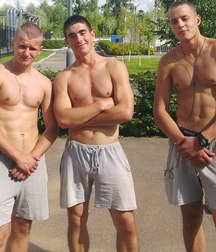 the Russian guys are all beautiful 5a35a22537278.jpg