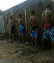 the urinal for boys 5a3b60702dc65.jpg