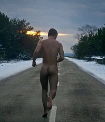 run naked 5a3bb4a6ece39.jpg