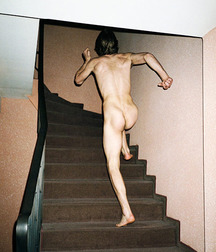run naked 5a3bb4adaf15b.jpg