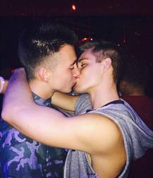 tender and affectionate 5a3f6222ddbd0.jpg