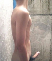 erection in the shower 5a42b24525998.jpg