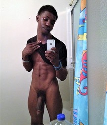 black boys  selfies 5a449a7c030cc.jpg