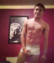 simply in underwear 5a4e658425bbe.jpg
