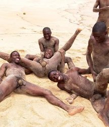 groups of naked boys 5a50879c2427e.jpg