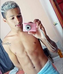 take a picture with a towel 5a5394fe90884.jpg