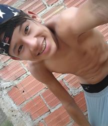 very cute boys 5a644fb9c8244.jpg