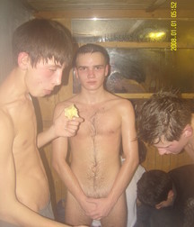 boys in sauna 2 5a679abc77fb3.jpg