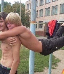 two friends 5a679b4268e7d.jpg
