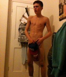 naked but not too much 5a6edaf7b034d.jpg