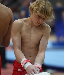 young gymnasts 5a70a1488fa24.jpg