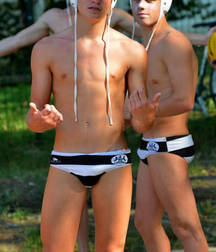 the water polo boys 5a76e897cbf88.jpg