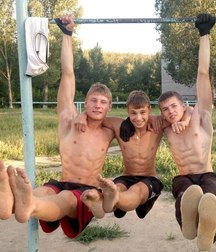 demonstration of great strength 5a7bfc934431c.jpg