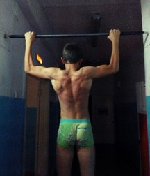 demonstration of great strength 5a7bfc95afdc7.jpg