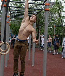 demonstration of great strength 5a7bfcb4d83f3.jpg