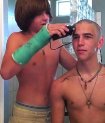 young boys with shaved heads 5a81a55d9d562.jpg