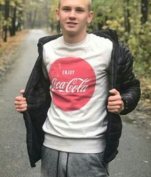 I love the Coca-Cola style 5a85bdaeb9c8b.jpg