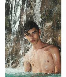 guys immersed in water 5a87be153efba.jpg