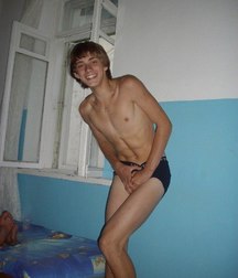 young boys in underwear 5a89d0876ee99.jpg