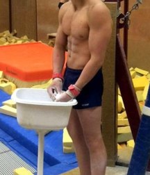 the guys who do gymnastics are beautiful 5a91614e59f77.jpg