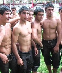 Turkish wrestlers 5a93fe815a30d.jpg