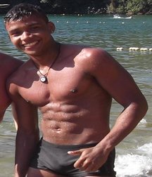 boys photographed in their underwear 5a9564d3ae0b6.jpg
