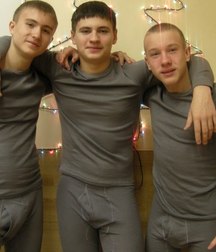 the soldiers in the Russian barracks 5a9e932ab7321.jpg