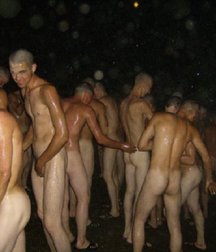 the soldiers in the Russian barracks 5a9e9333f15ac.jpg