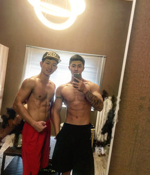 selfies with friends 5a9f552e36a04.jpg