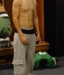 the boys show the chest 5a9f564a858ea.jpg