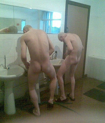 showers of the Russian barracks 5aa3dd2ec34fd.jpg