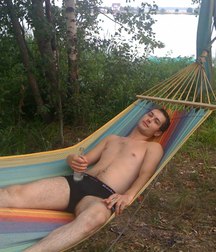 relax on the hammock 5aa56e71925bf.jpg