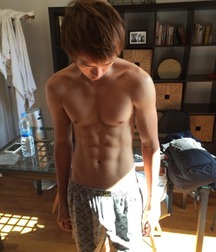 boys in underwear 5aacbf64c489d.jpg