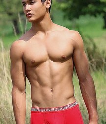 boys in underwear 5aacbf8c6d856.jpg