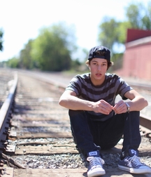 guys on the train tracks 5aae7baac480f.jpg