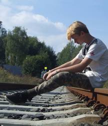 guys on the train tracks 5aae7bc46961e.jpg