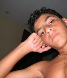 nice faces of boys 5aae7cbd9cc1c.jpg
