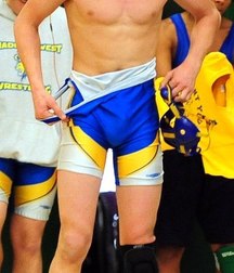 young wrestlers 5aae7d17c01ab.jpg